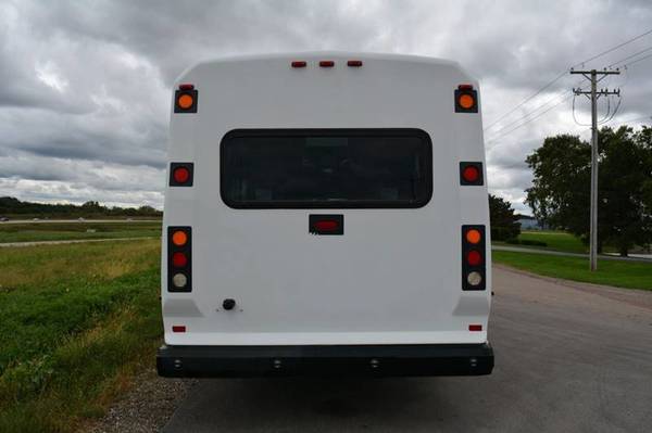 2010 Ford E-450 16 Passenger Paratransit Shuttle Bus for sale in Peoria, IL – photo 6