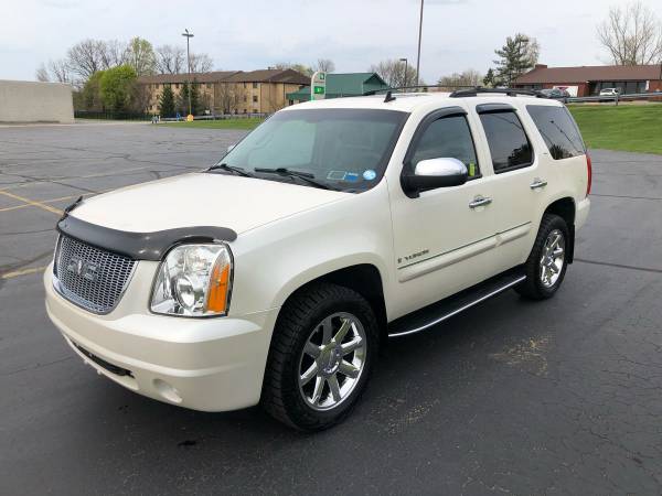 2008 GMC YUKON SLT 4x4 12, 000 - - by dealer - vehicle for sale in Erie, PA – photo 3