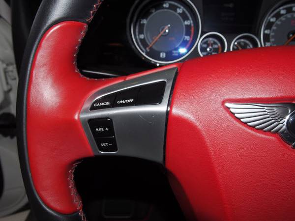 2013 Bentley Continental GT Speed **Ask About Easy Financing and... for sale in Milwaukie, OR – photo 19