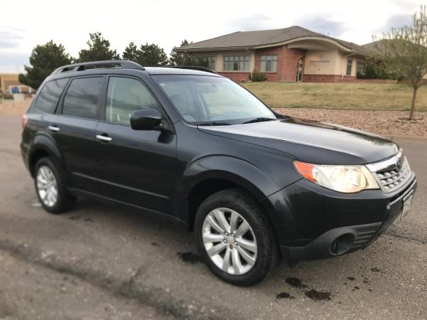 Clean! 2011 Subaru Forester 2 5 X Auto w/timing chain and fresh for sale in Lakewood, CO – photo 2