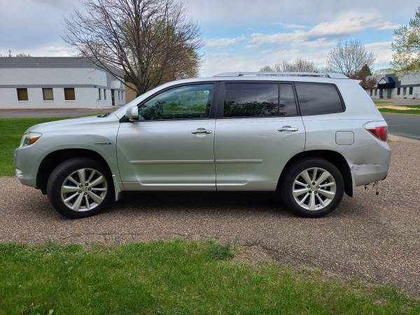 2008 Toyota Highlander Limited Hybrid - - by dealer for sale in Minneapolis, MN – photo 2