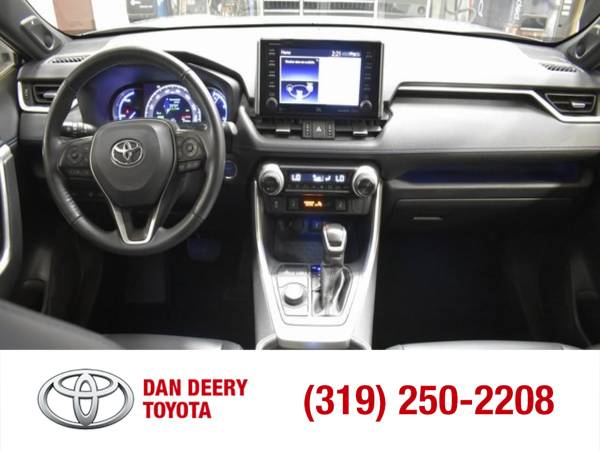 2020 Toyota RAV4 Hybrid XSE Silver Sky Metallic w/Midnight Black for sale in Cedar Falls, IA – photo 7