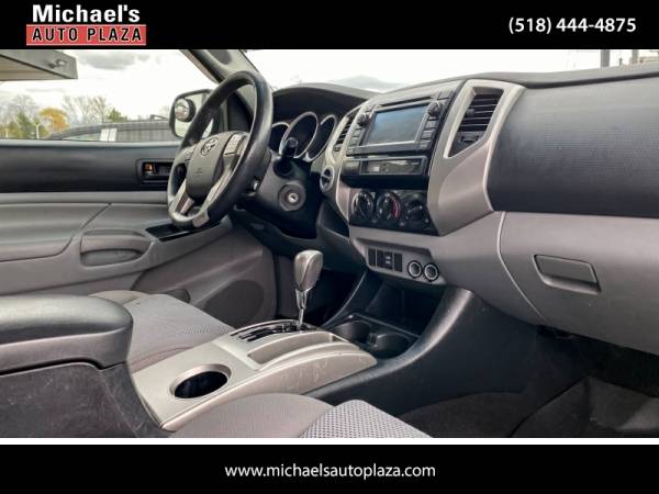 2013 Toyota Tacoma 4x4 V6 Automatic - cars & trucks - by dealer -... for sale in east greenbush, NY – photo 11