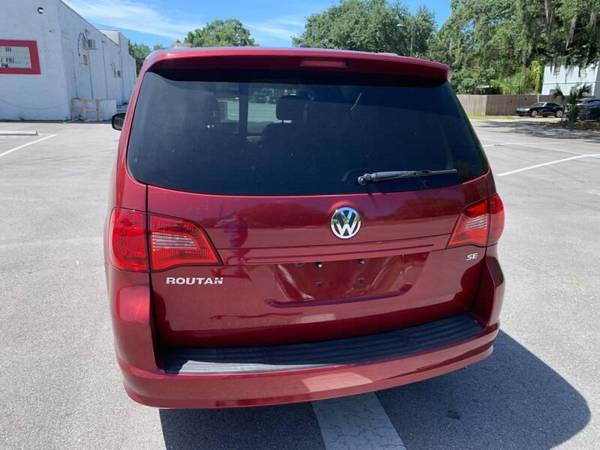 2012 Volkswagen Routan SE 4dr Mini Van w/ RSE and Navigation 100%... for sale in TAMPA, FL – photo 9