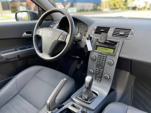 2010 Volvo C30 T5 Clean Title 15 Service Records 6 Speed Manual for sale in Irvine, CA – photo 21