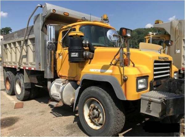 2003 Mack RD688S T/A Dump Truck - cars & trucks - by owner - vehicle... for sale in NEW HOLLAND, PA – photo 6