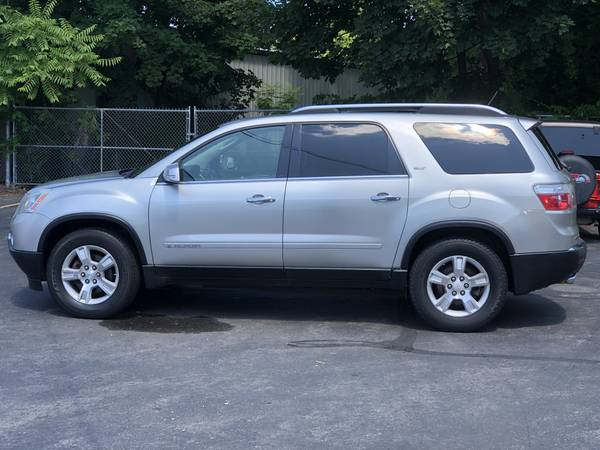 2008 GMC ACADIA SLT ****3rd Row Seat*** for sale in Stoneham, MA – photo 3