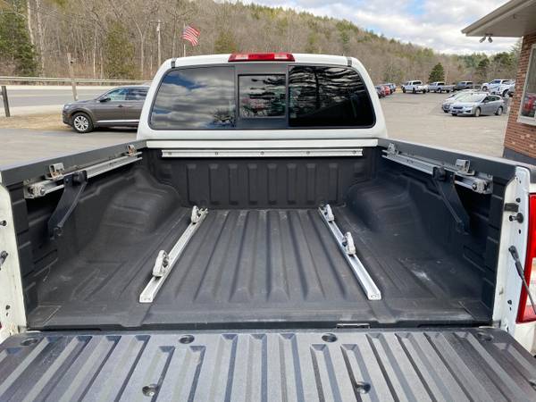 2016 Nissan Frontier SV CREW CAB 4WD - - by dealer for sale in Cass Lake, VT – photo 24