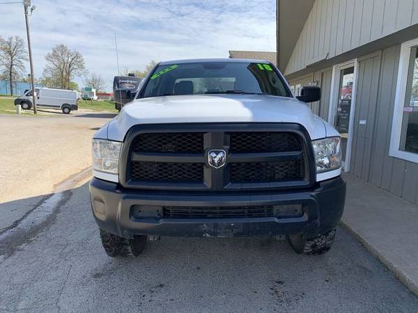 2018 RAM 2500 Tradesman Crew Cab LWB pickup White for sale in Bethel Heights, AR – photo 7