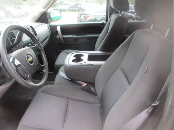 2012 Chevy Silverado - cars & trucks - by dealer - vehicle... for sale in Austin, TX – photo 4