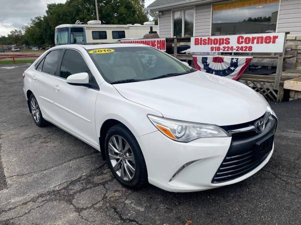 2016 Toyota Camry XLE 4dr Sedan FREE CARFAX ON EVERY VEHICLE! - cars for sale in Sapulpa, OK – photo 2