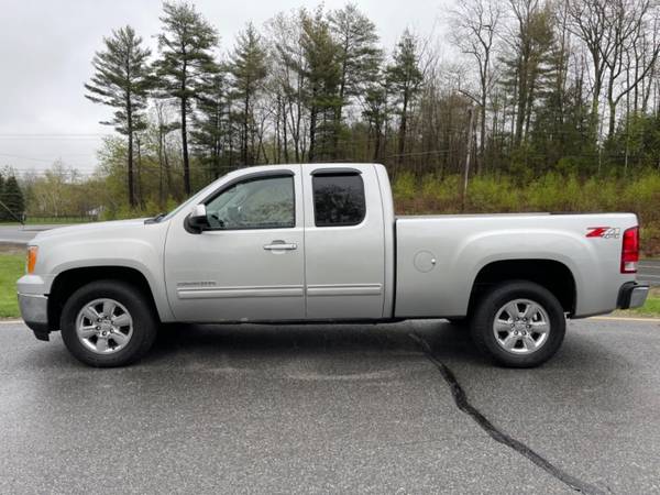 2011 GMC Sierra 1500 4WD Ext Cab 143 5 SLT - - by for sale in Hampstead, NH – photo 3