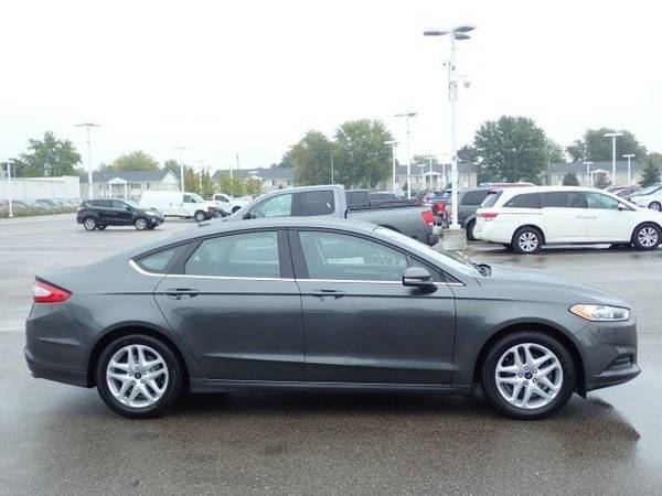 2016 Ford Fusion sedan SE (Guard) GUARANTEED APPROVAL for sale in Sterling Heights, MI – photo 9