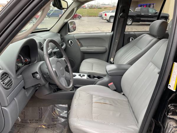 2005 Jeep Liberty 4WD Limited "$999 Down" - cars & trucks - by... for sale in Greenwood, IN – photo 9
