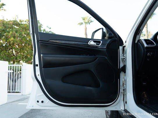 2012 Jeep Grand Cherokee Altitude 4x4 4dr SUV - We Finance !!! -... for sale in Santa Clara, CA – photo 23