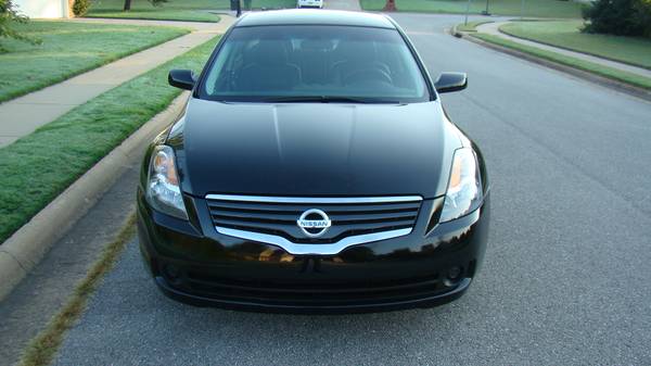 2009 Nissan Altima With only 25k miles ( original milage ) for sale in Bentonville, AR – photo 5