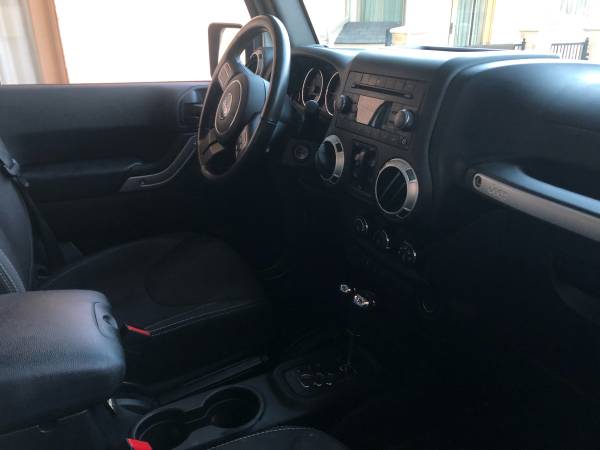 2018 Jeep Wrangler JK UNLIMITED SAHARA 4WD, 4D, Automatic, 33K -... for sale in Edmond, OK – photo 19