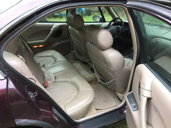 1998 Pontiac Bonneville Great condition Cold A/C $2500 OBO for sale in Rocky Point, NC – photo 4