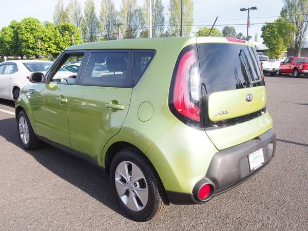 2014 Kia Soul Crossover 6A - - by dealer - vehicle for sale in Vancouver, OR – photo 3