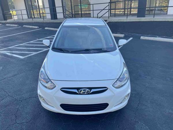2013 Hyundai Accent SE Hatchback ** 40kmiles!! 1 Owner !! - cars &... for sale in Peachtree Corners, GA – photo 5