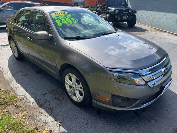 2012 Ford Fusion SE 4dr Sedan - cars & trucks - by dealer - vehicle... for sale in Hamilton, OH – photo 5