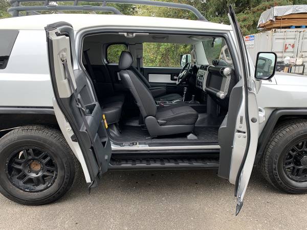 2007 Toyota Fj Cruiser - cars & trucks - by dealer - vehicle... for sale in Vancouver, OR – photo 6