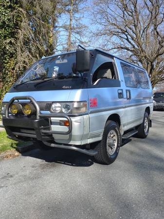 1993 Mitsubishi Delica Exceed L300 petrol for sale in Bethlehem, PA – photo 2