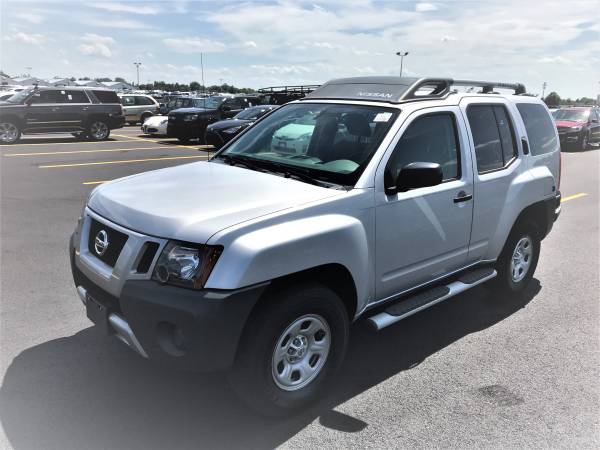 2015 Nissan Exterra 4x4 Loaded LIKE NEW 100% CARFAX - cars & trucks... for sale in Port Monmouth, NY – photo 8