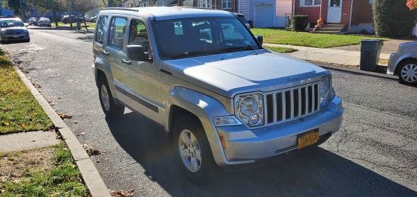 2009 JEEP LIBERTY SPORT (64,000 MILES) for sale in Clifton, NJ – photo 4
