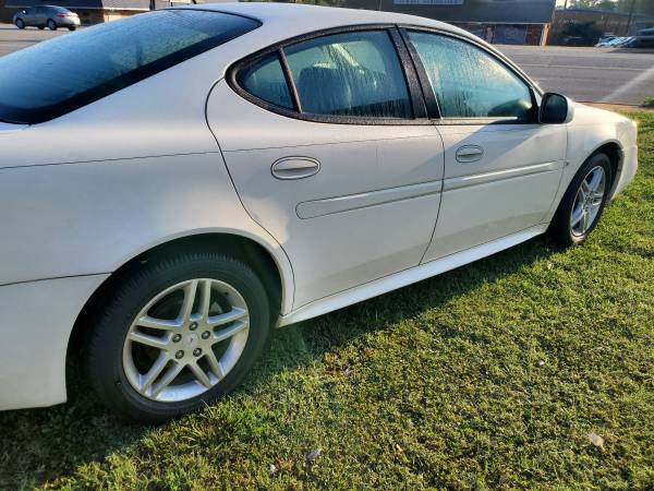 2006 Pontiac Grand Prix Gt - cars & trucks - by dealer - vehicle... for sale in Boiling Springs, SC – photo 2