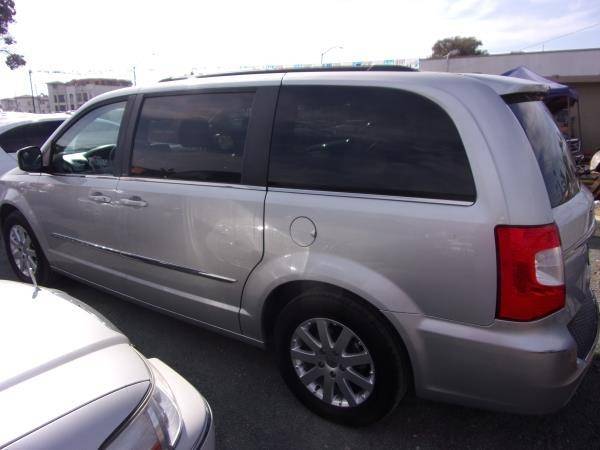 2011 CHRYSLER TOWN amp; COUNTRY - cars & trucks - by dealer -... for sale in GROVER BEACH, CA – photo 4