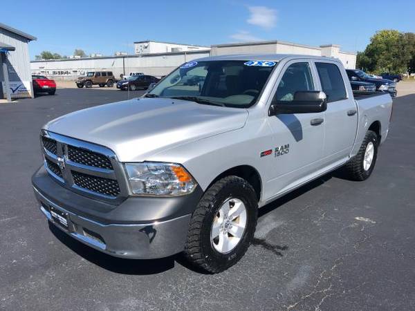 2016 RAM 1500 4WD Crew Cab 140.5 Tradesman - cars & trucks - by... for sale in Pinckneyville, IN – photo 7