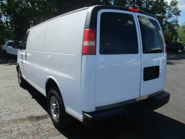 2008 Chevy express 2500 3 quarter ton for sale in Spencerport, NY – photo 5