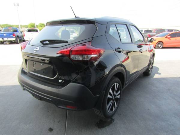 2018 *Nissan* *Kicks* *SV FWD* - cars & trucks - by dealer - vehicle... for sale in Council Bluffs, NE – photo 7