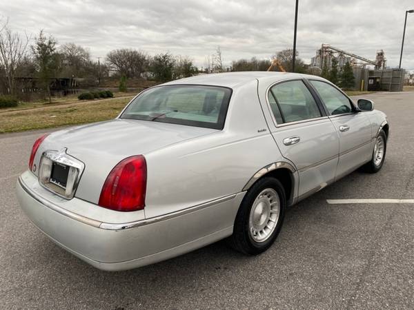 1998 LINCOLN TOWN CAR EXECUTIVE - - by dealer for sale in Chesapeake , VA – photo 4