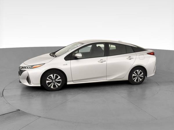 2018 Toyota Prius Prime Plus Hatchback 4D hatchback Silver - FINANCE... for sale in Bakersfield, CA – photo 4