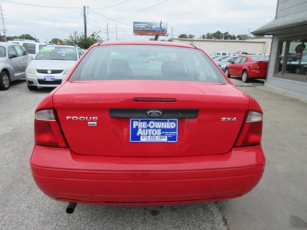 2006 Ford Focus SE ZX4 Sedan - Automatic/Wheels/Low Miles - 85K!! for sale in Des Moines, IA – photo 7