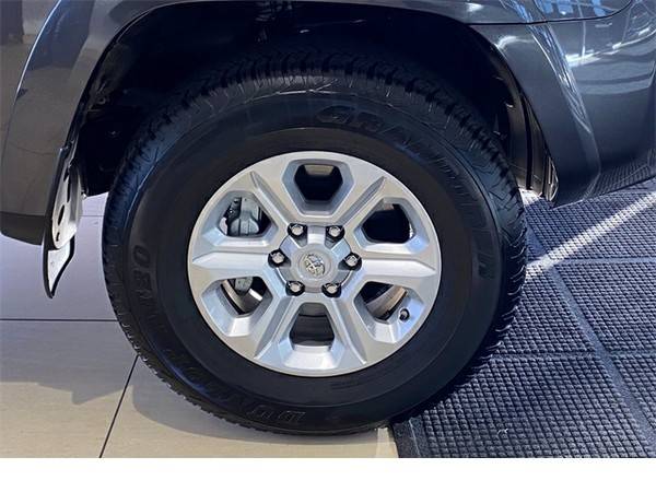 Used 2020 Toyota 4Runner SR5 Premium / $4,111 below Retail! - cars &... for sale in Scottsdale, AZ – photo 8