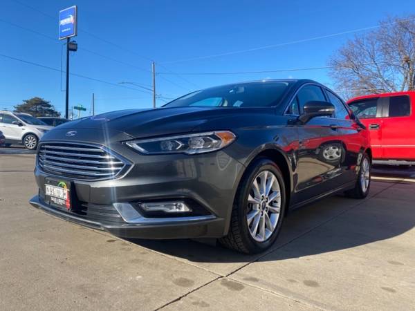 2017 Ford Fusion SE FWD - - by dealer - vehicle for sale in Waterloo, IA – photo 7
