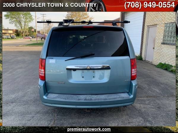 2008 CHRYSLER TOWN & COUNTRY LIMITED - - by dealer for sale in Alsip, IL – photo 5