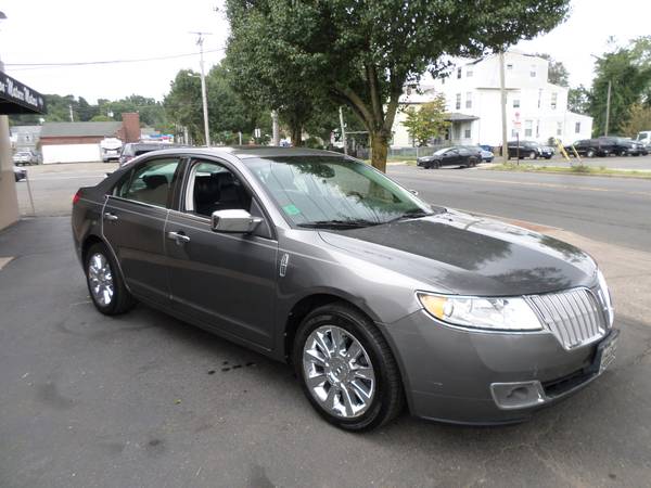 2010 Lincoln MKZ**1 Owner for sale in New Haven, CT – photo 3