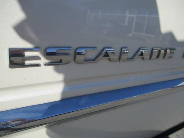 2009 CADILLAC ESCALADE EXT AWD 4dr - truck - cars & trucks - by... for sale in Casper, WY – photo 12