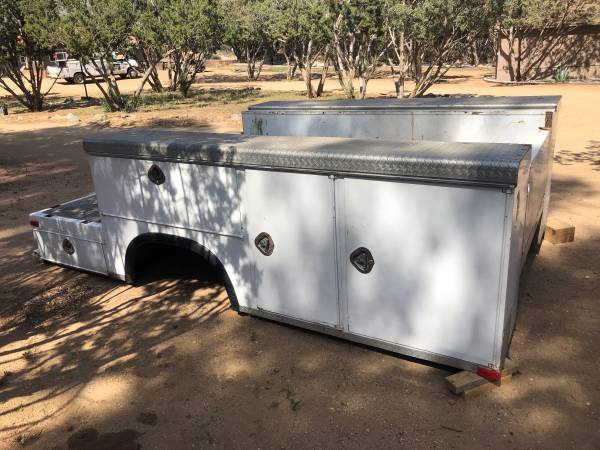 used service bed from 04 ford f450 for sale in Acton, CA – photo 4