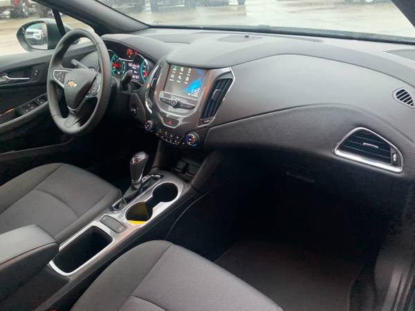 2018 Chevrolet CRUZE 4dr Hatchback 1 4L LT w/1SD - cars & for sale in Council Bluffs, NE – photo 12