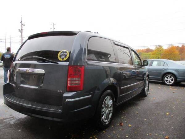 2008 Chrysler Town and Country Limited 4dr Mini Van - cars & trucks... for sale in Youngstown, PA – photo 4