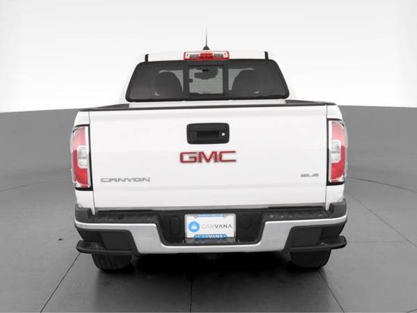 2018 GMC Canyon Crew Cab SLE Pickup 4D 5 ft pickup White - FINANCE -... for sale in Oakland, CA – photo 9