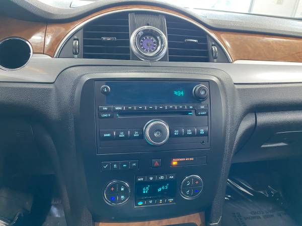 2008 Buick Enclave CX - - by dealer - vehicle for sale in Springfield, IL – photo 17
