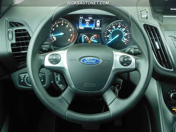 2016 Ford Escape FWD S for sale in Cedar Rapids, IA – photo 7