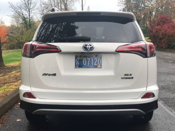 2018 Toyota RAV4 Hybrid ford toyota dodge mazda kia chevrolet mazda... for sale in Portland, OR – photo 13