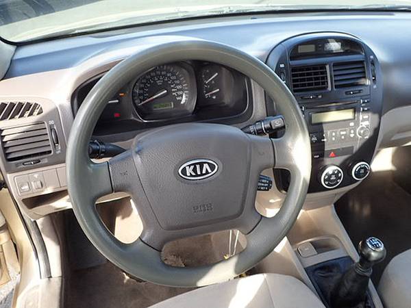 2009 Kia Spectra EX Buy Here Pay Here - - by dealer for sale in Yakima, WA – photo 9